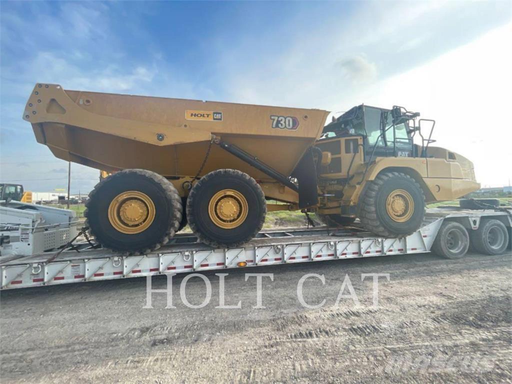 CAT 730 Dumper - Knickgelenk