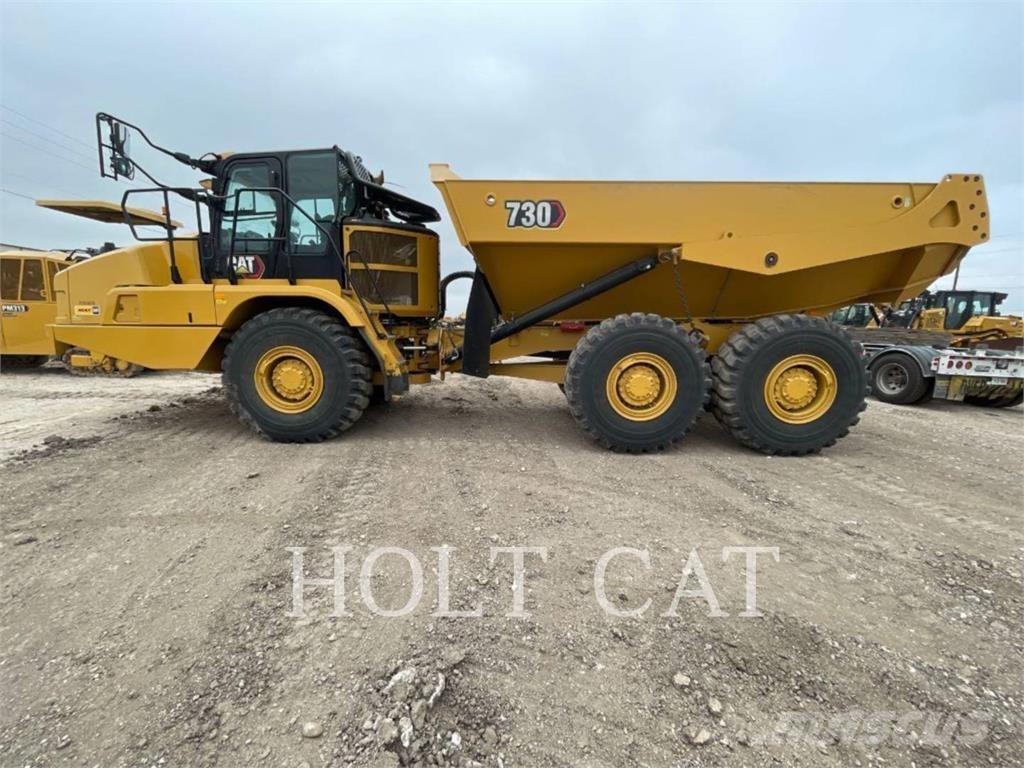CAT 730 Dumper - Knickgelenk