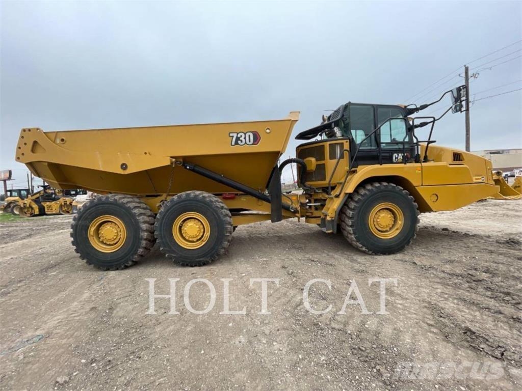 CAT 730 Dumper - Knickgelenk