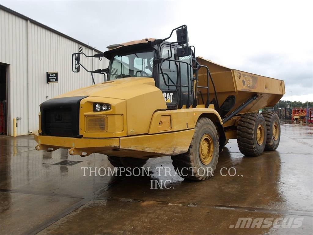 CAT 730 Dumper - Knickgelenk