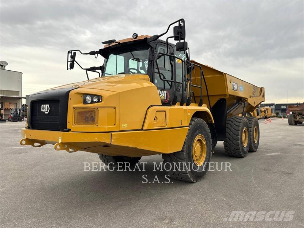 CAT 730 Dumper - Knickgelenk
