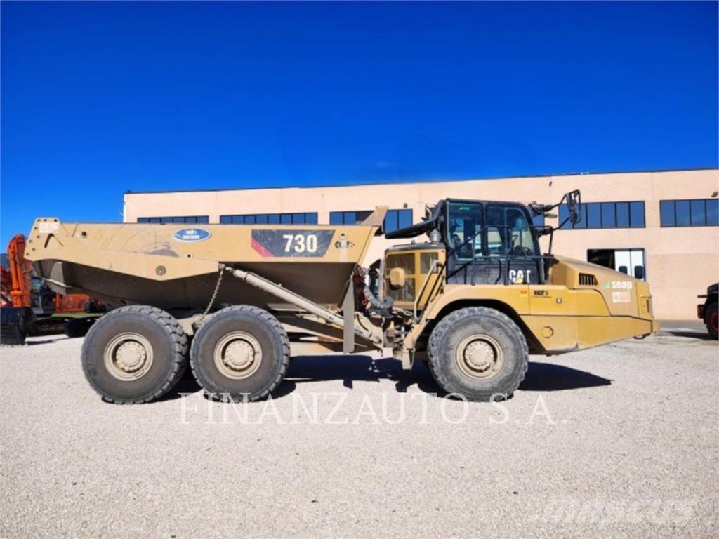 CAT 730 Dumper - Knickgelenk