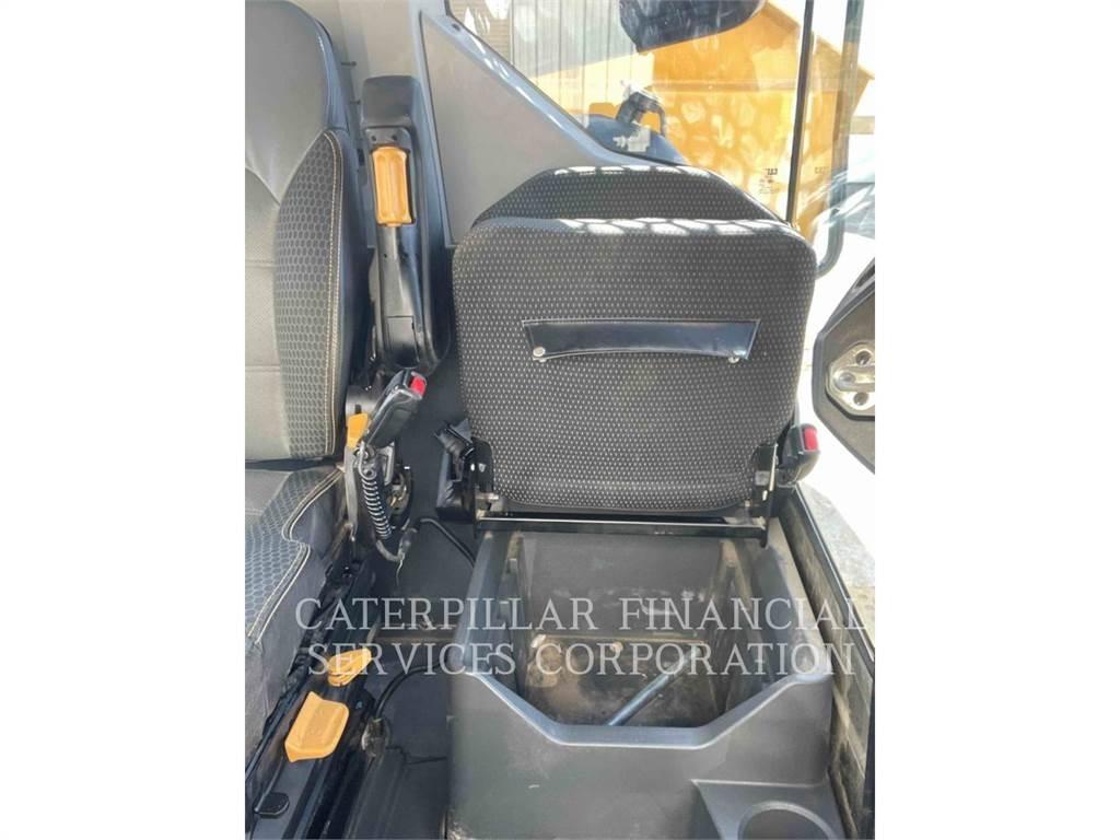 CAT 730-04 Dumper - Knickgelenk