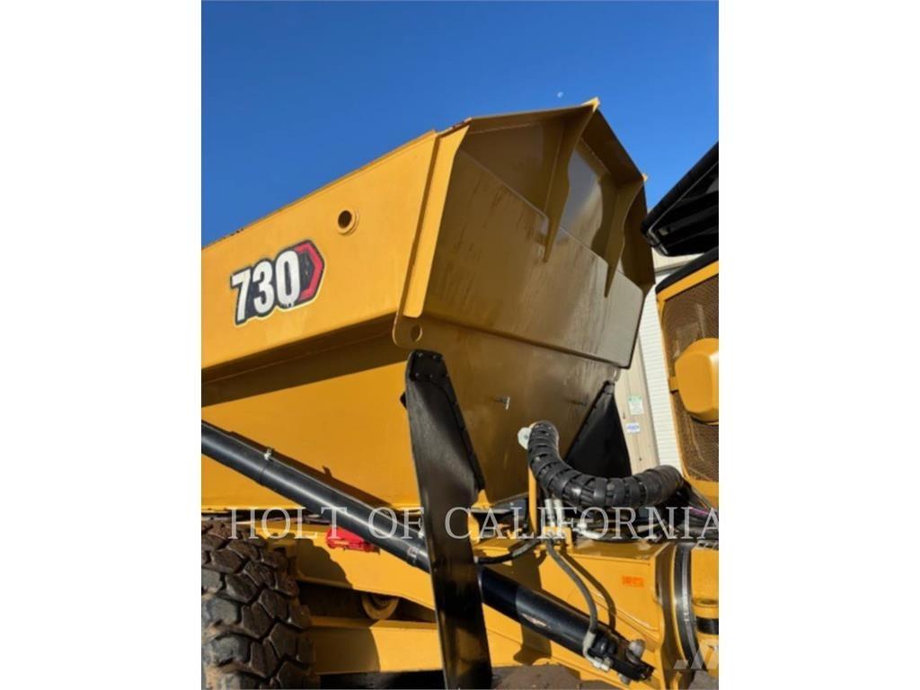 CAT 730-04 Dumper - Knickgelenk