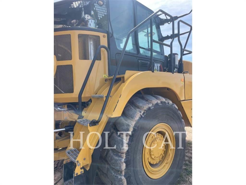 CAT 735 Dumper - Knickgelenk