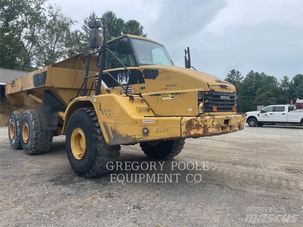 CAT 740 Dumper - Knickgelenk