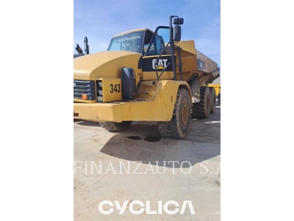 CAT 740 Dumper - Knickgelenk