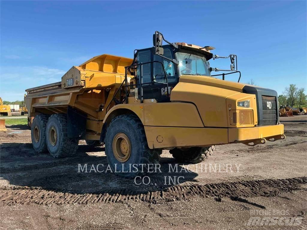CAT 740 4EJ Dumper - Knickgelenk