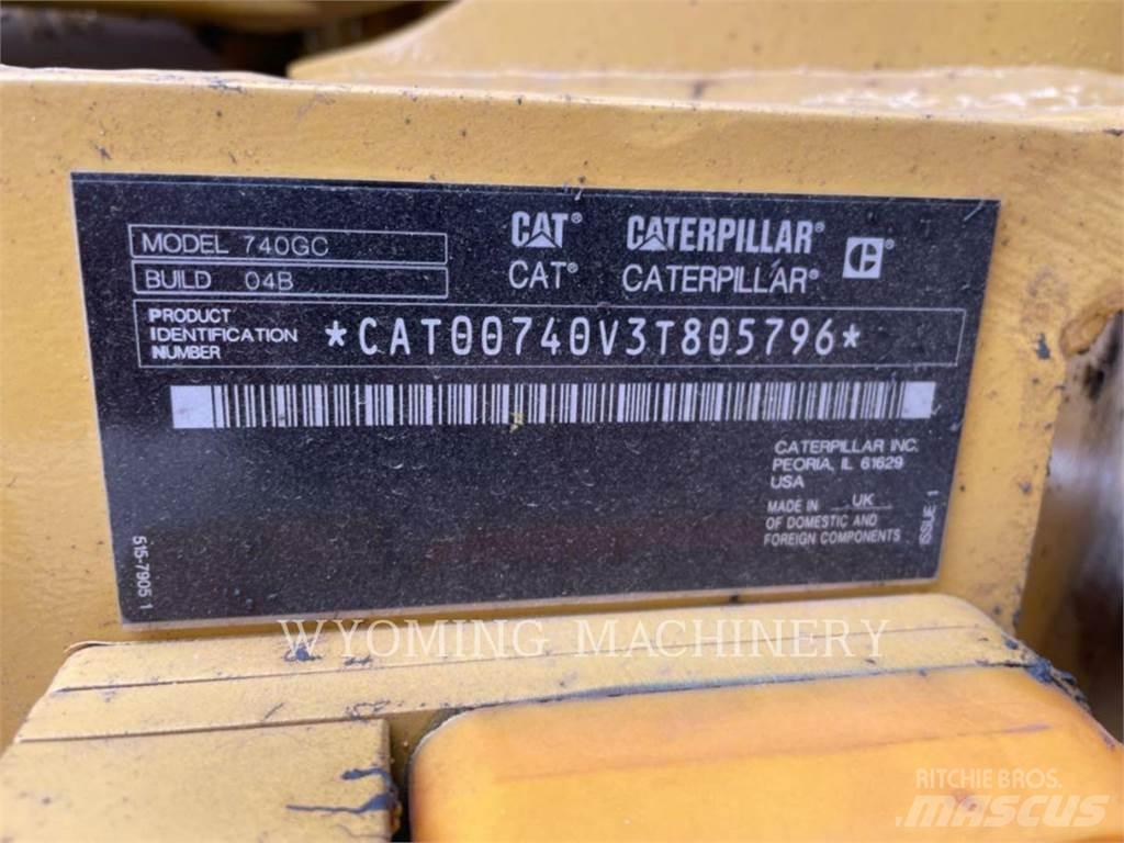 CAT 740 GC Dumper - Knickgelenk