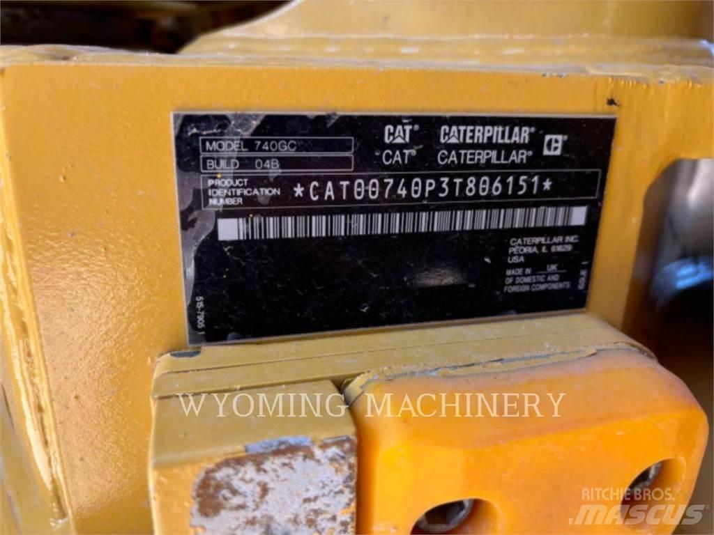 CAT 740 GC Dumper - Knickgelenk