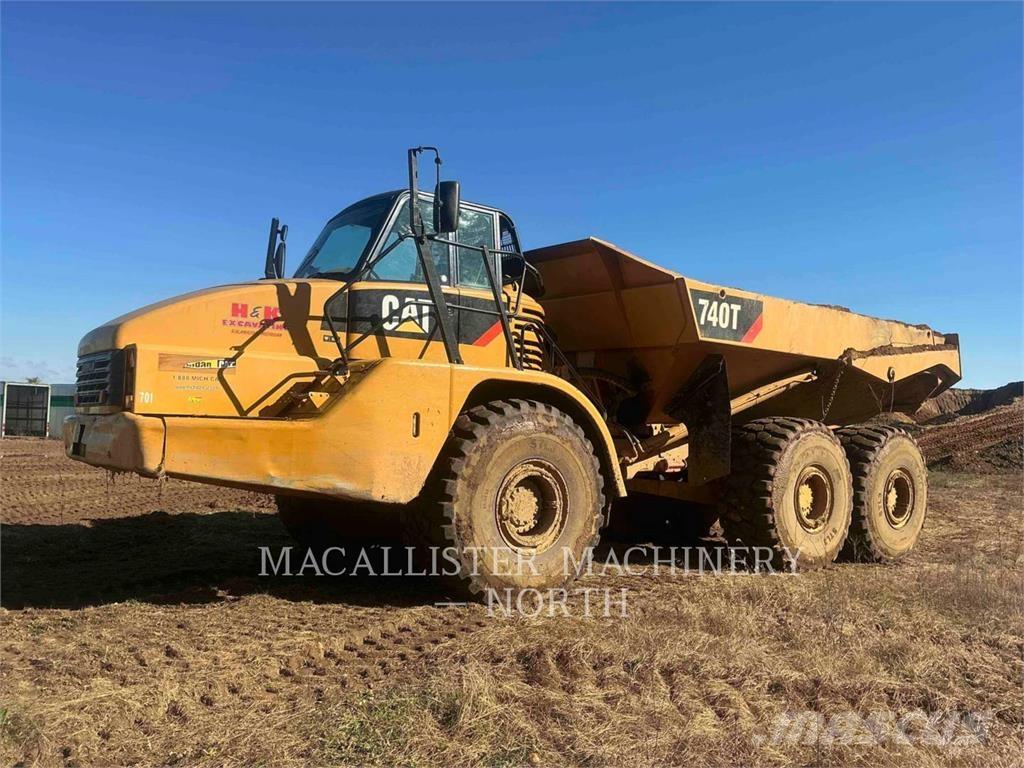 CAT 740 T Dumper - Knickgelenk