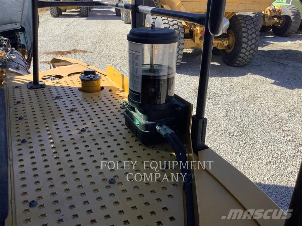 CAT 74004GC Dumper - Knickgelenk