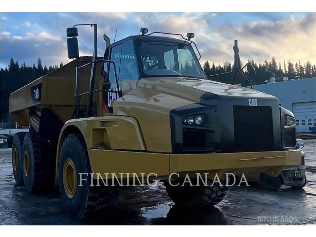 CAT 740B Dumper - Knickgelenk