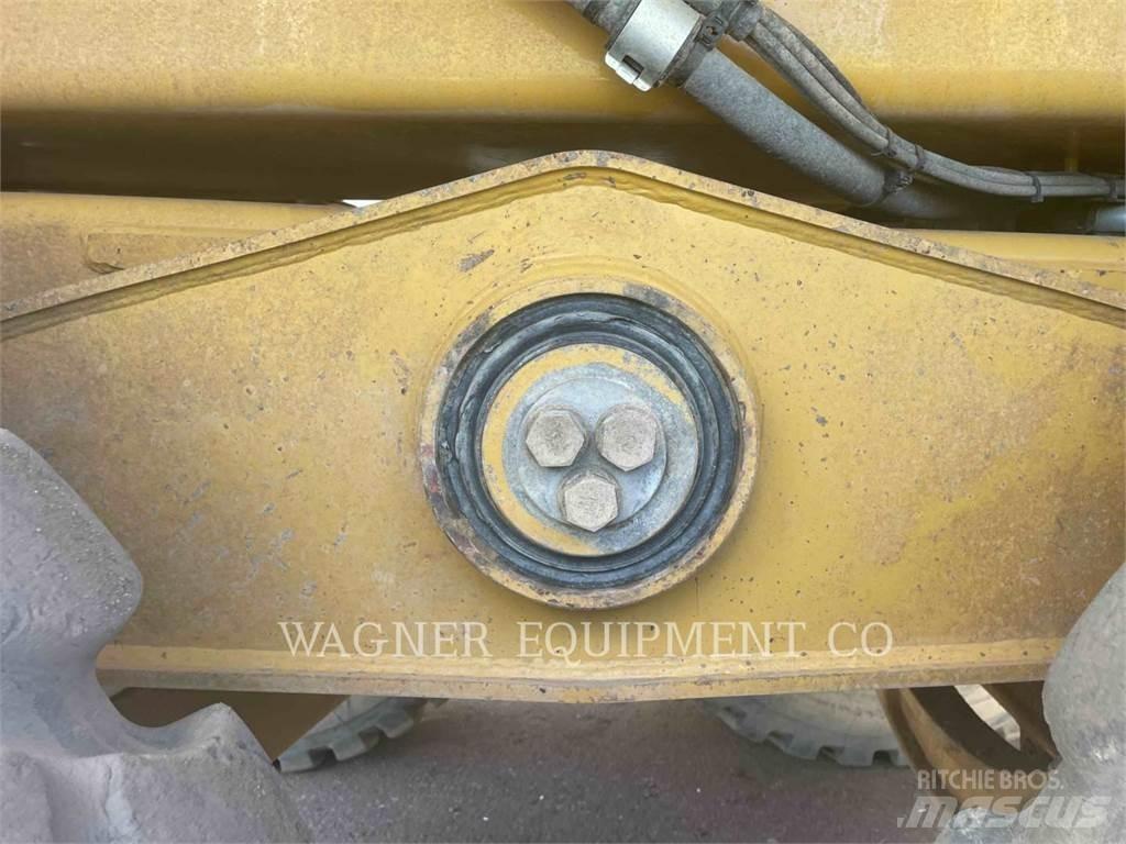 CAT 740B WT Wassertanker