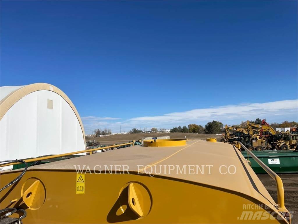 CAT 740B WT RB Wassertanker