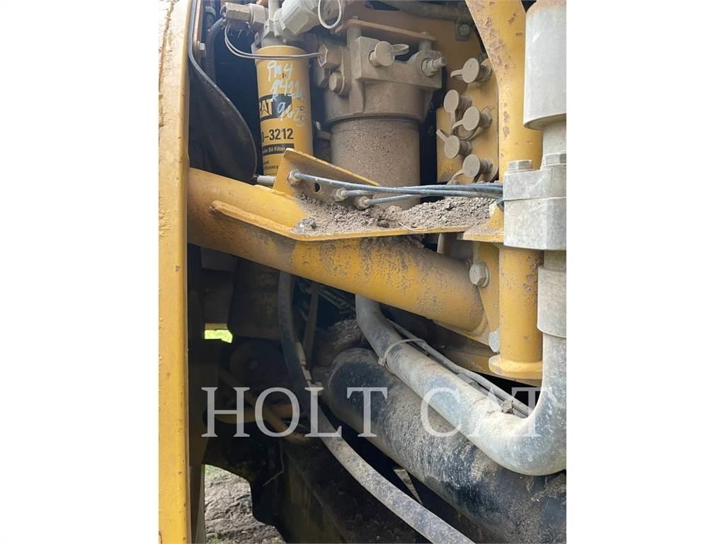 CAT 740BEJ Dumper - Knickgelenk