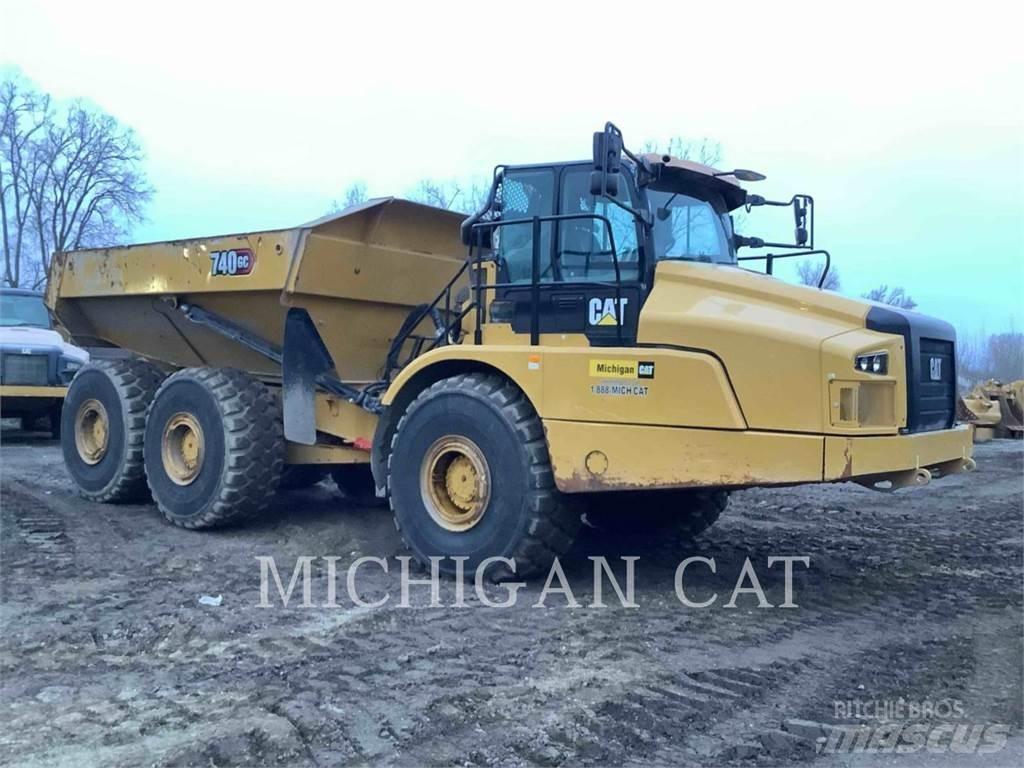 CAT 740GC Dumper - Knickgelenk