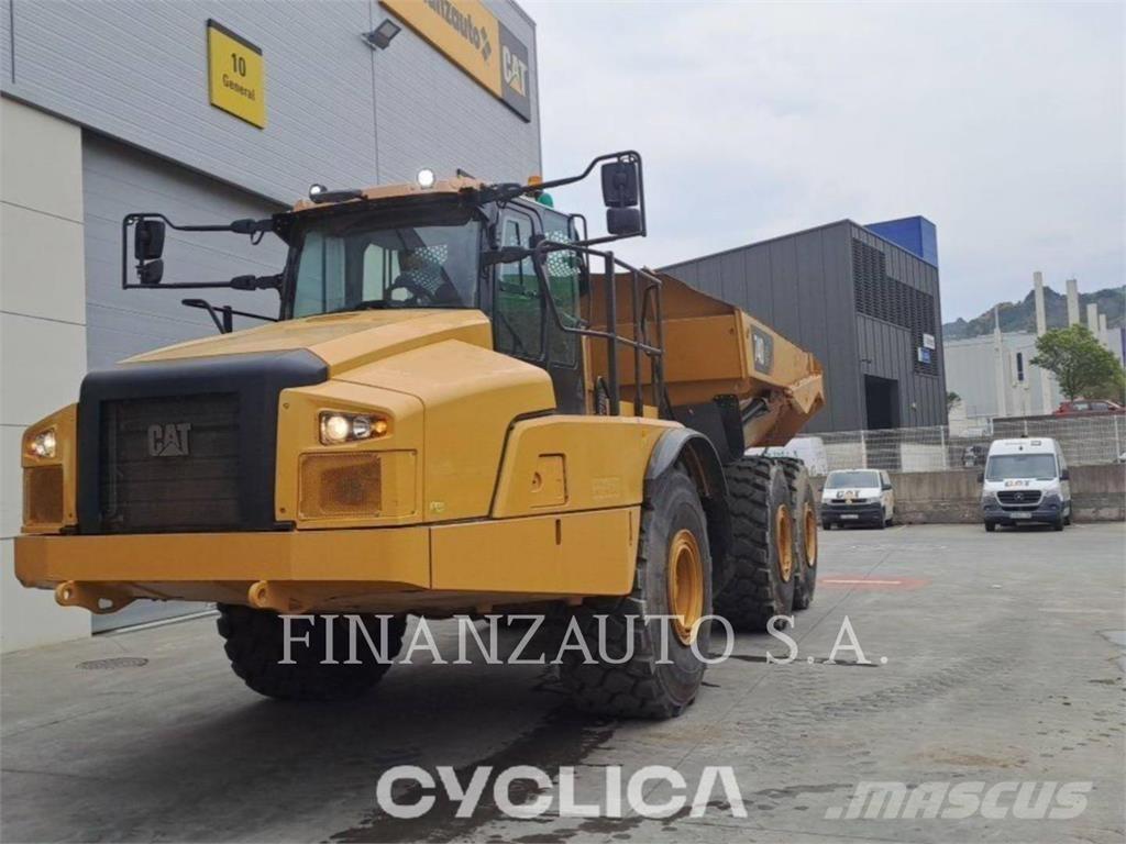 CAT 740GC Dumper - Knickgelenk