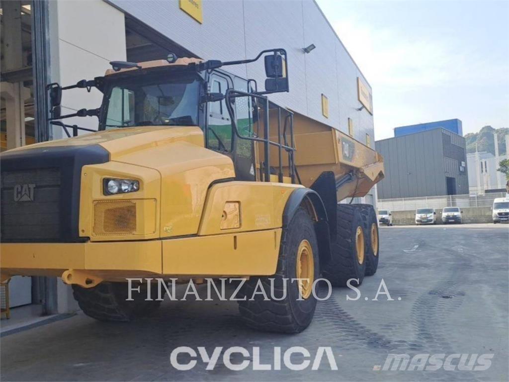 CAT 740GC Dumper - Knickgelenk