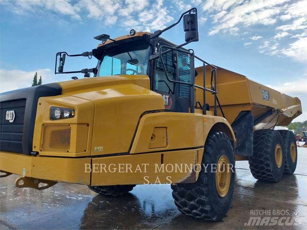CAT 745 Dumper - Knickgelenk