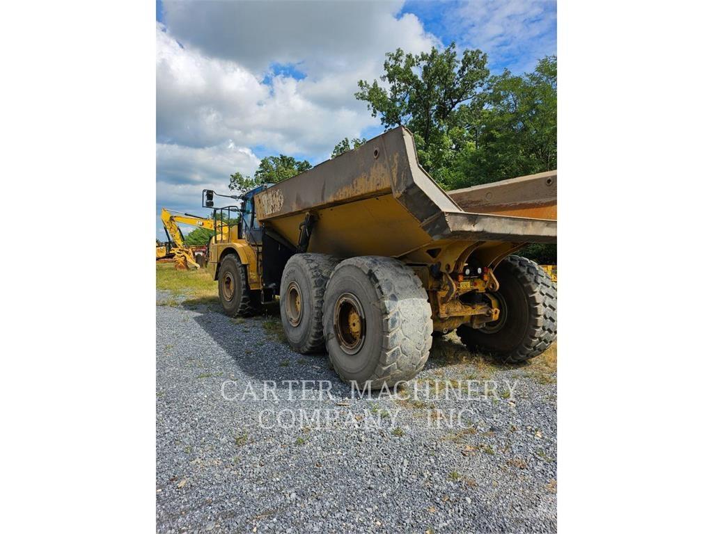 CAT 745 Dumper - Knickgelenk