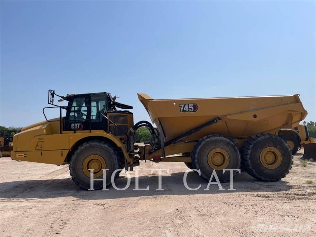 CAT 745 Dumper - Knickgelenk