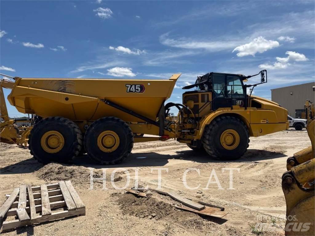 CAT 745 Dumper - Knickgelenk