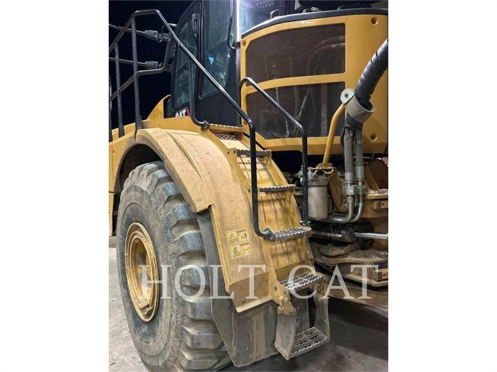 CAT 745 Dumper - Knickgelenk