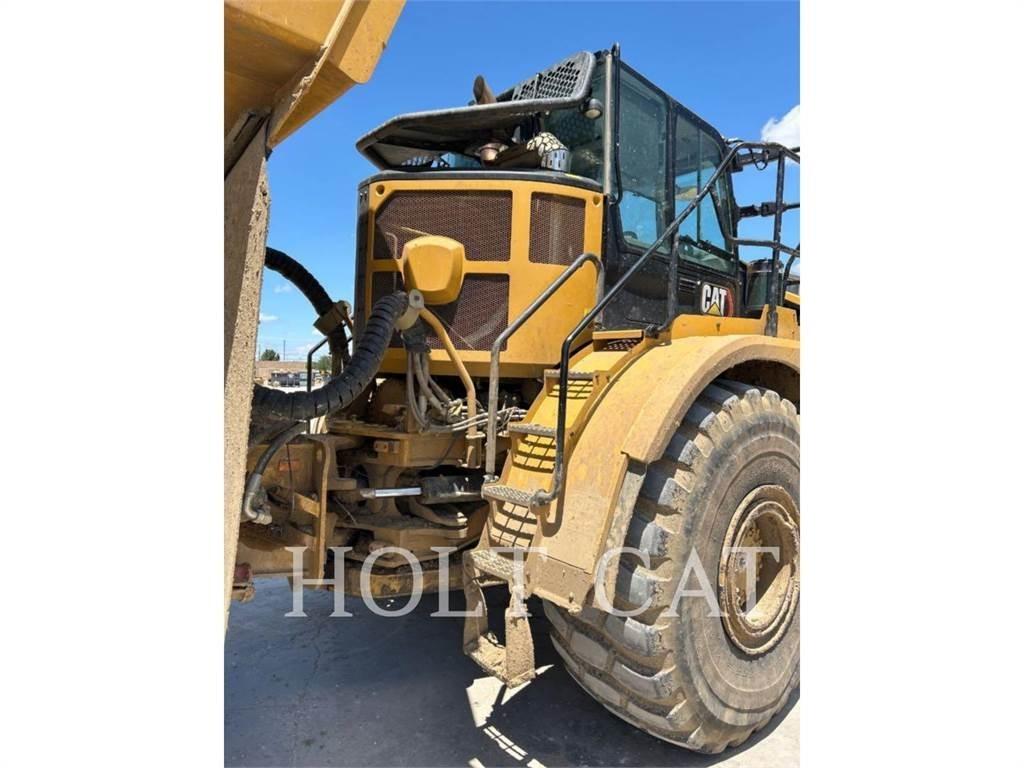 CAT 745 Dumper - Knickgelenk