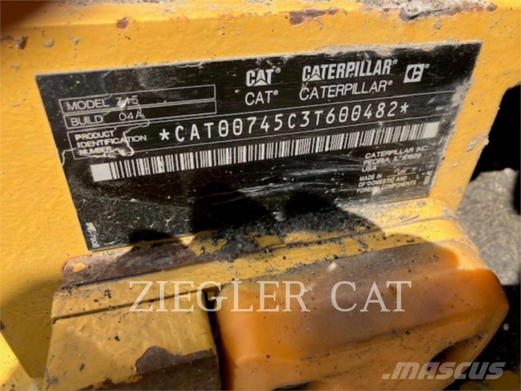 CAT 745 Dumper - Knickgelenk