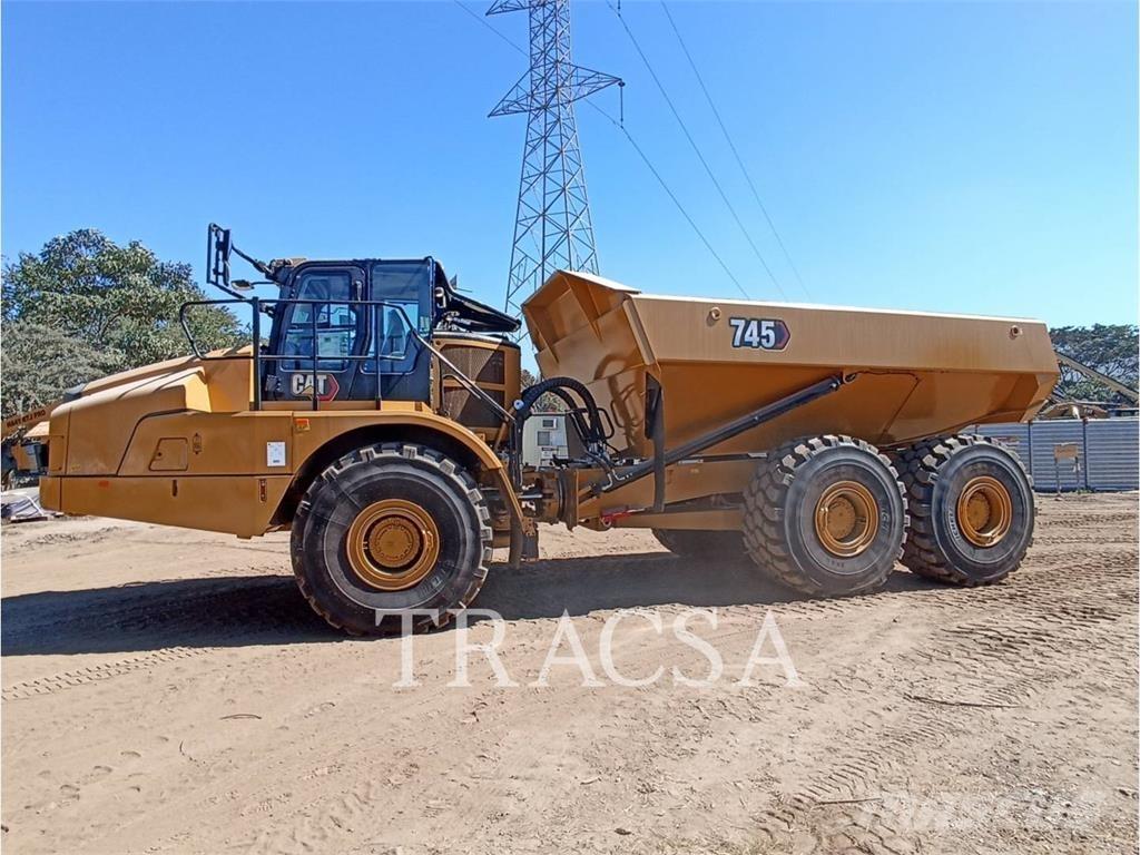 CAT 745 Dumper - Knickgelenk