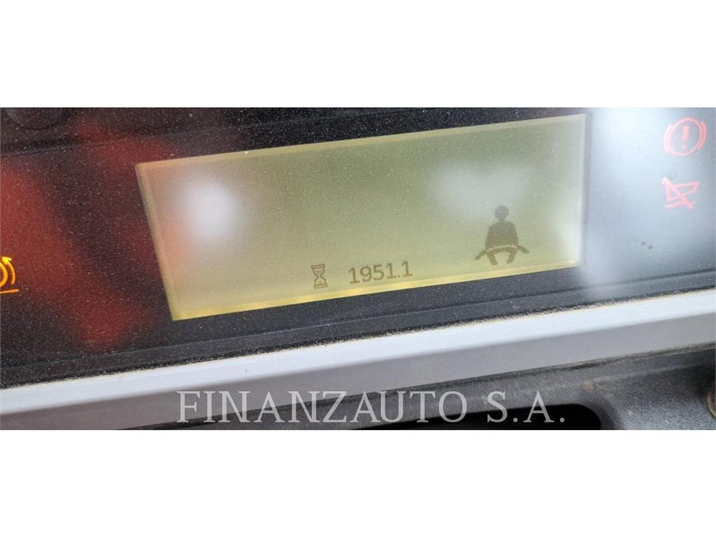 CAT 745 Dumper - Knickgelenk