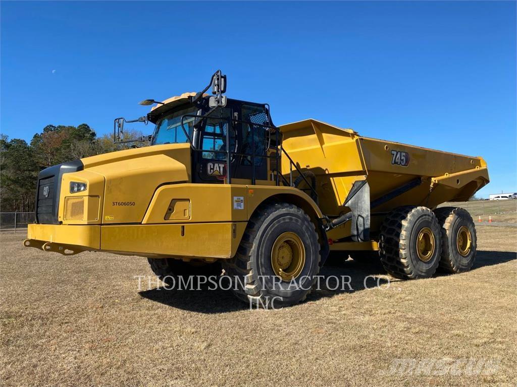 CAT 745 Dumper - Knickgelenk