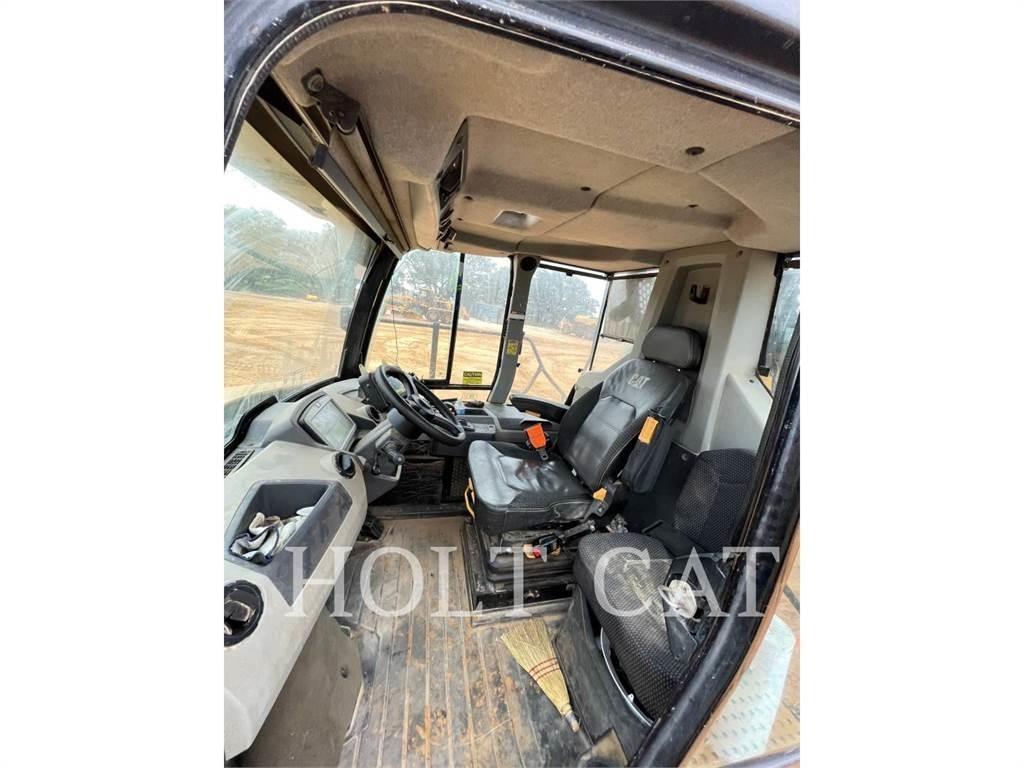 CAT 745-04 Dumper - Knickgelenk