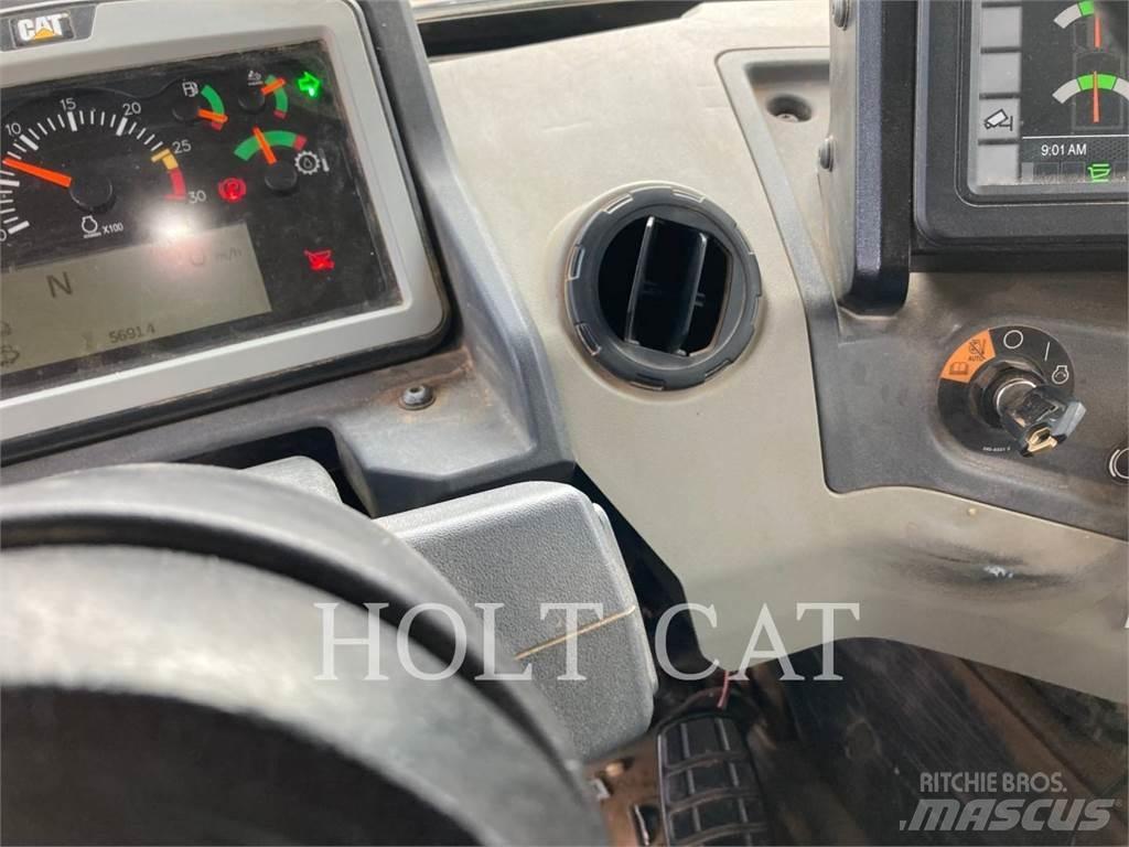 CAT 745-04 Dumper - Knickgelenk