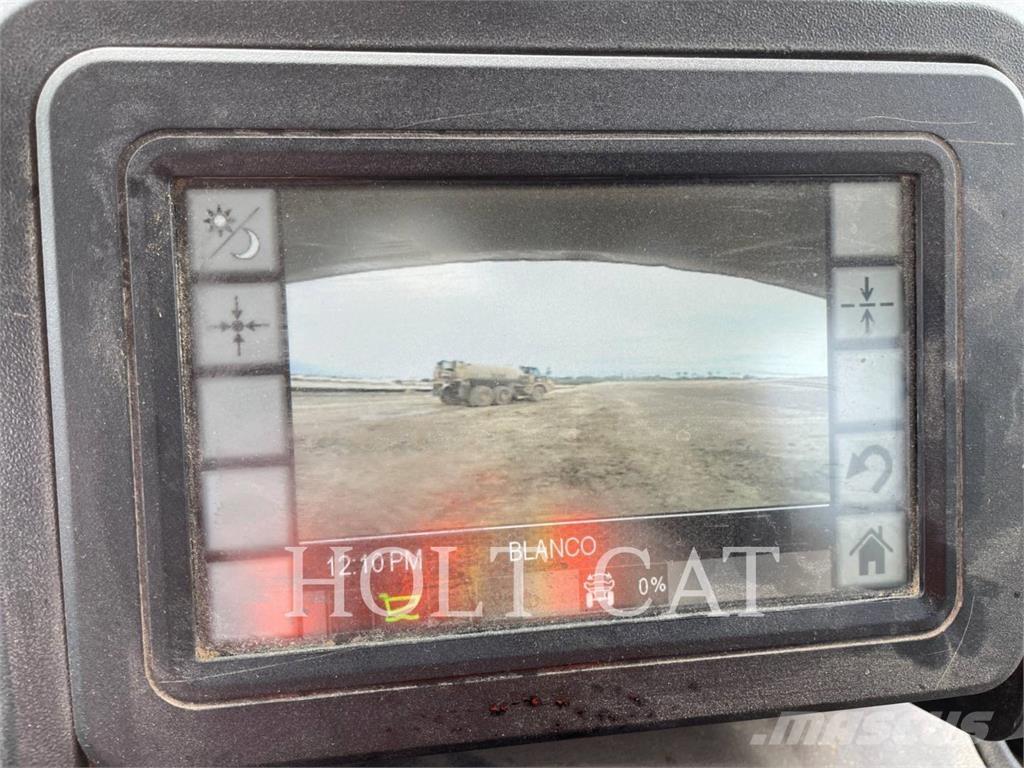 CAT 745-04 Dumper - Knickgelenk