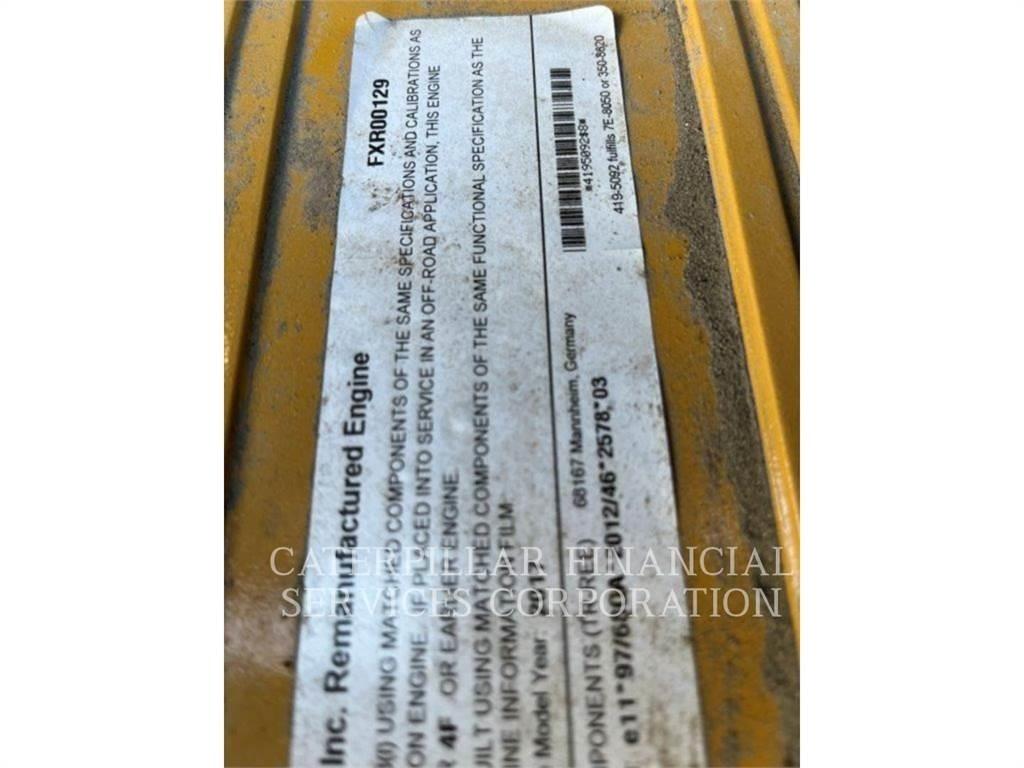 CAT 745-04A Dumper - Knickgelenk