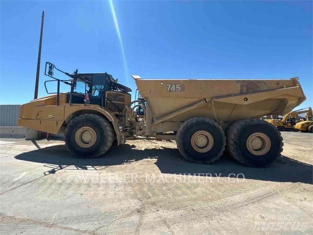 CAT 745 TG Dumper - Knickgelenk