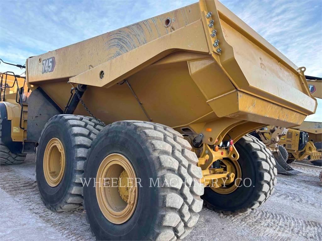 CAT 745 TG Dumper - Knickgelenk