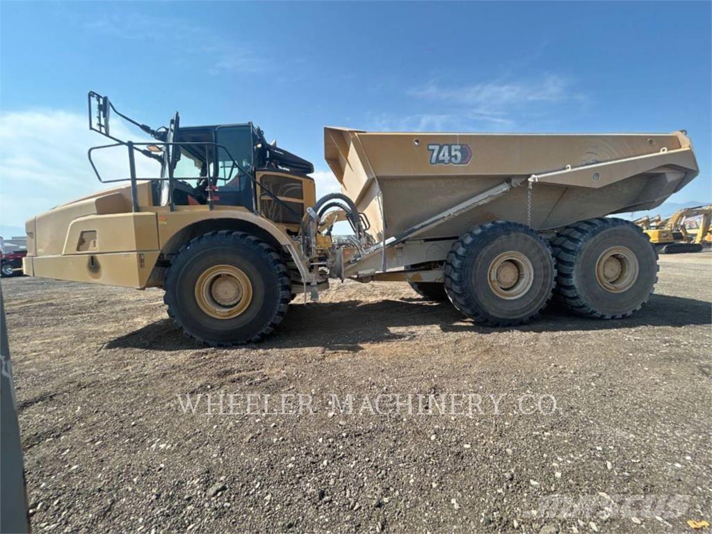 CAT 745 TG Dumper - Knickgelenk