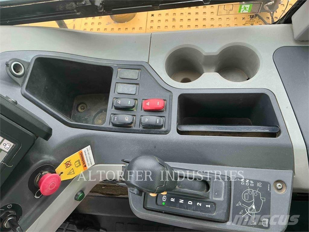 CAT 74504 Dumper - Knickgelenk