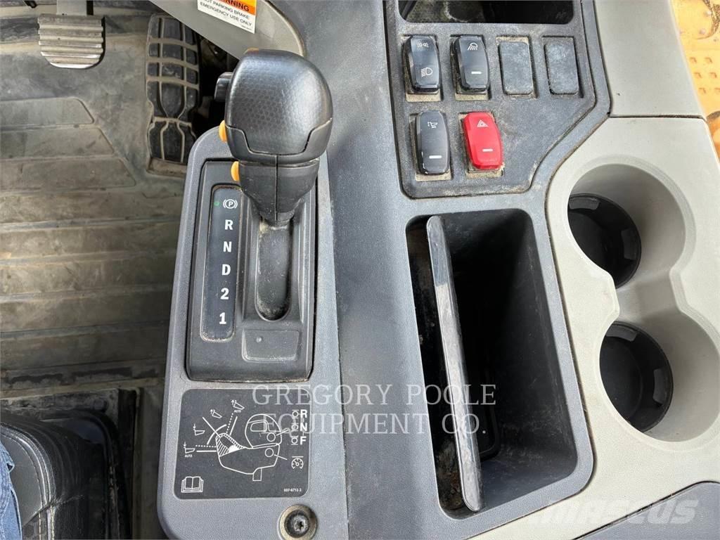CAT 74504 Dumper - Knickgelenk