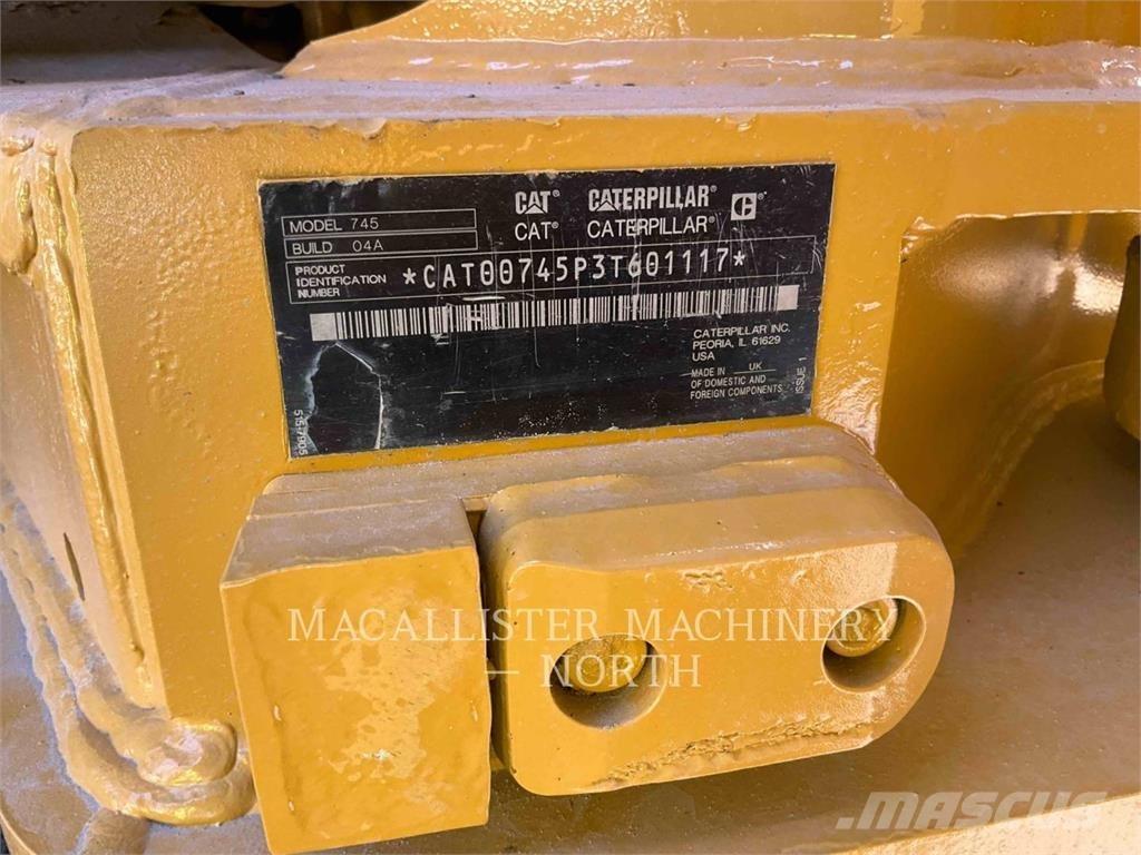 CAT 74504 Dumper - Knickgelenk