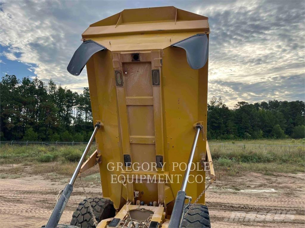 CAT 74504 Dumper - Knickgelenk