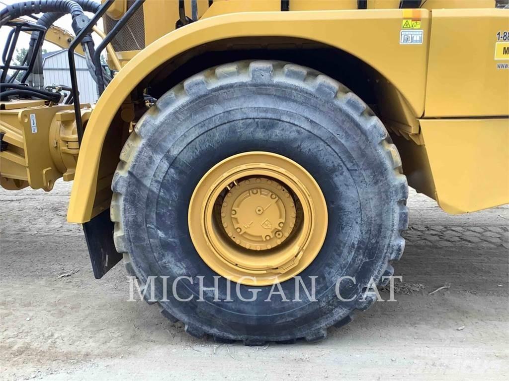 CAT 745C Dumper - Knickgelenk