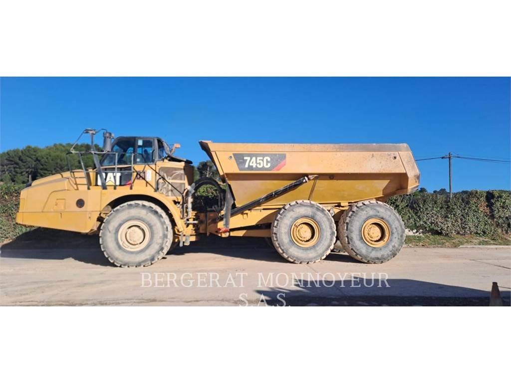 CAT 745C Dumper - Knickgelenk