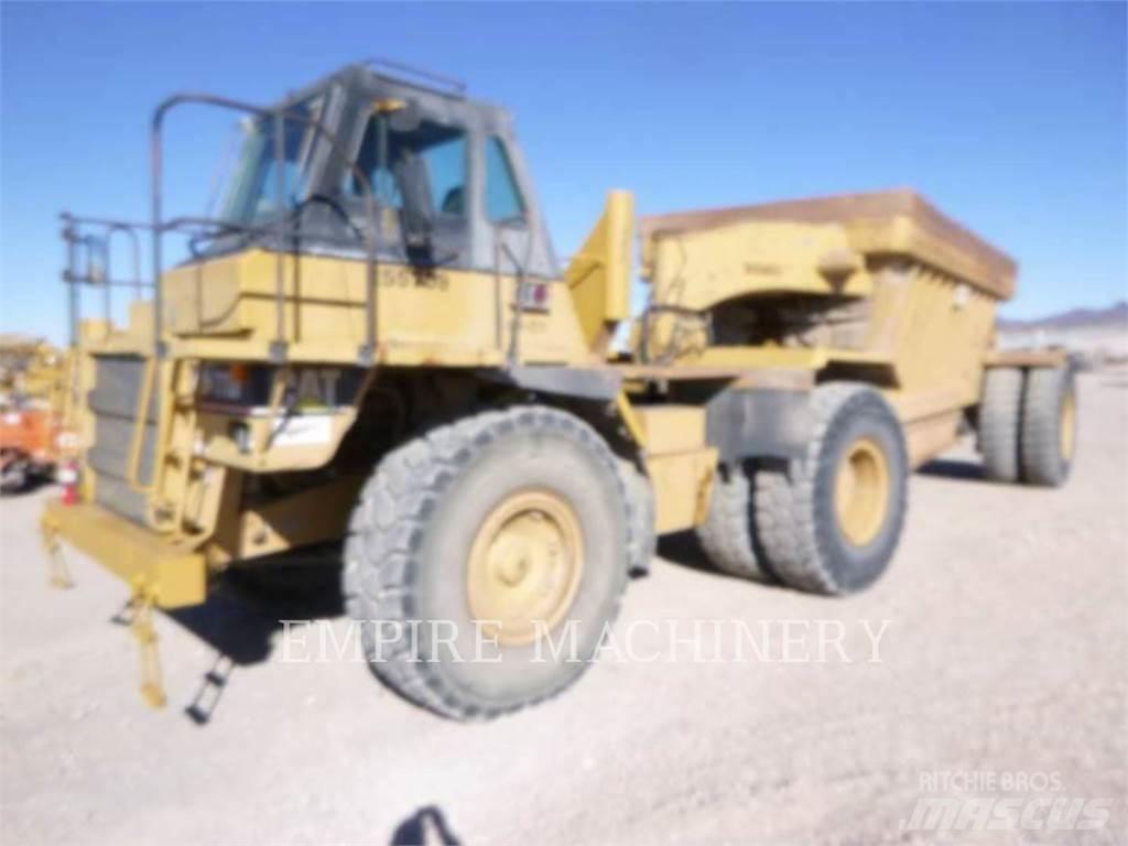 CAT 773D Dumper - Knickgelenk