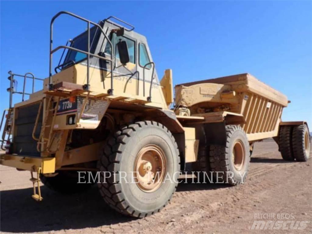 CAT 773D Dumper - Knickgelenk