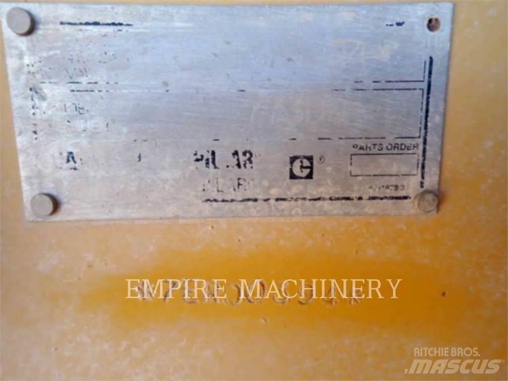 CAT 773D Dumper - Knickgelenk