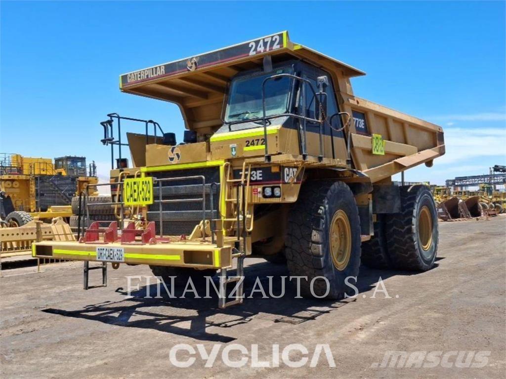 CAT 773E Dumper - Knickgelenk